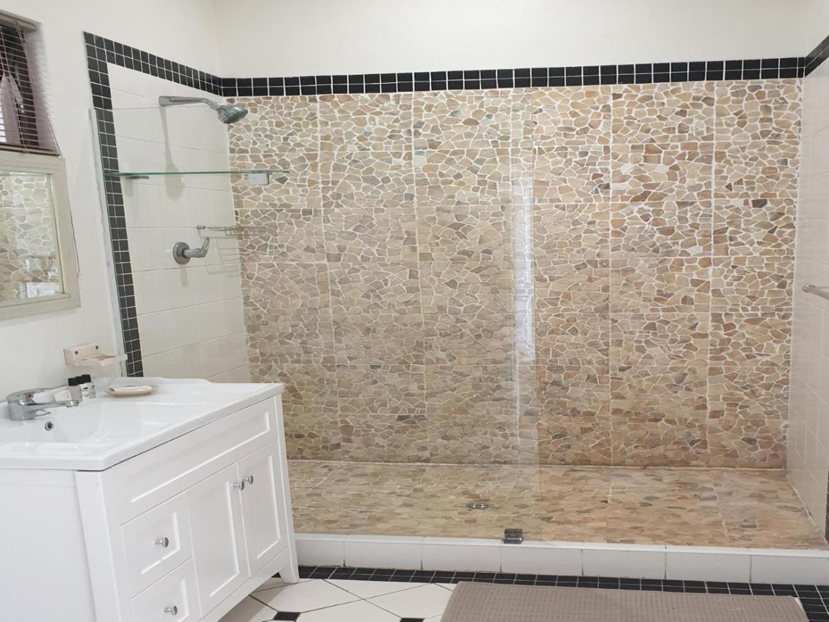 דורבן Fairway Guest House מראה חיצוני תמונה